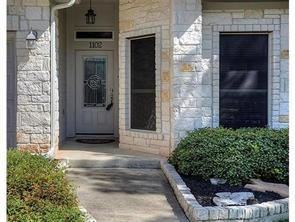 1102 Riverlawn Dr - Photo 2 of 25