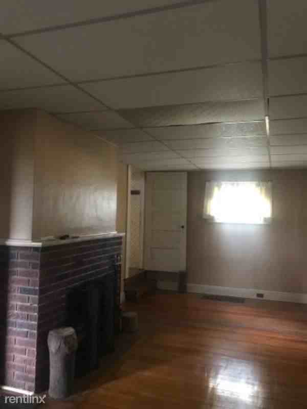 13 Kipp St - Photo 2 of 5