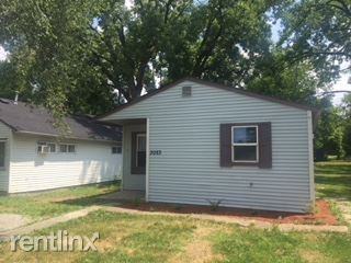 3023 N Olney St - Photo 2 of 10