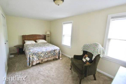 31250 Pinetree Rd - Photo 3 of 5