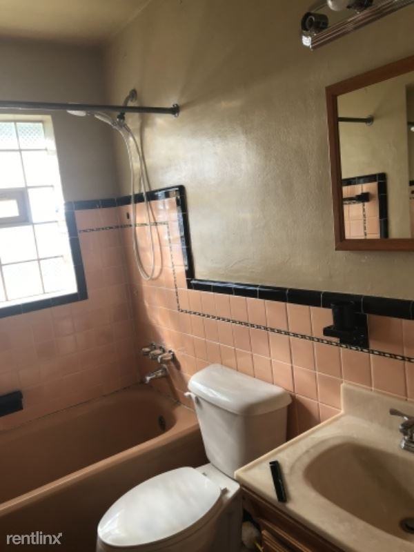 6708 Myron Ave - Photo 2 of 9