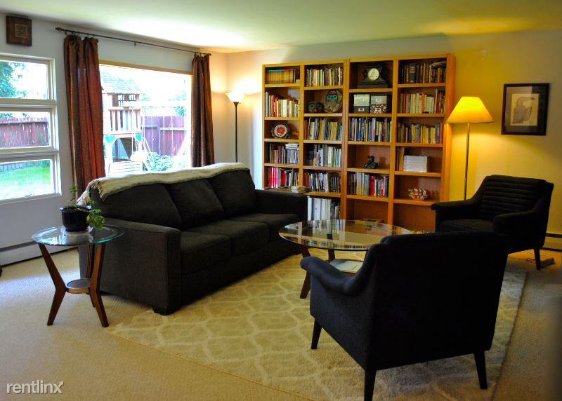 2175 Cascade St - Photo 2 of 11