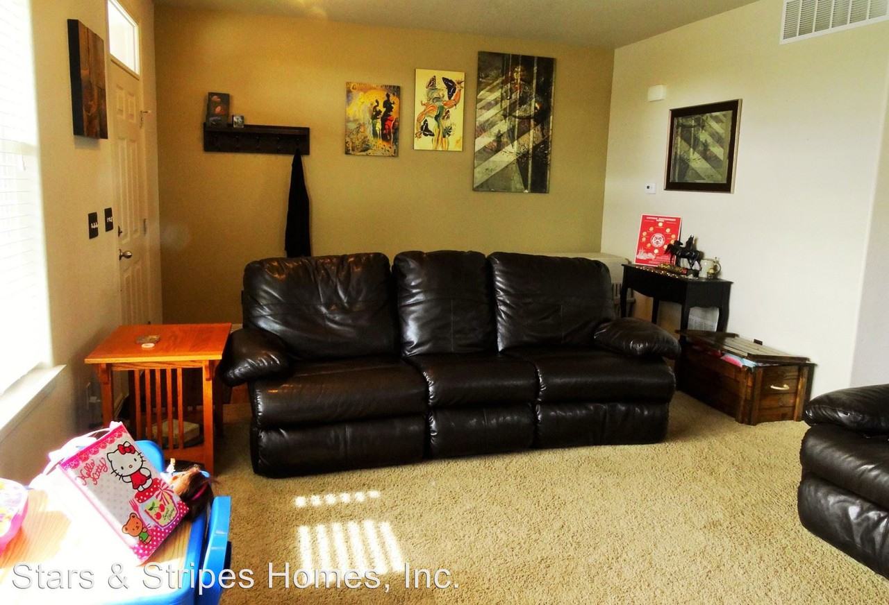 2075 Basil St - Photo 3 of 14