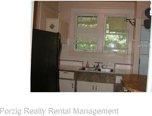 107 6th St - Photo 3 of 7