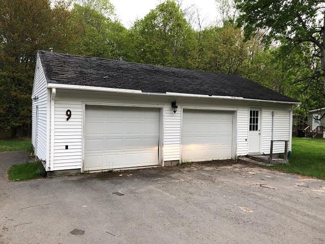 9 Irene Ave - Photo 3 of 13
