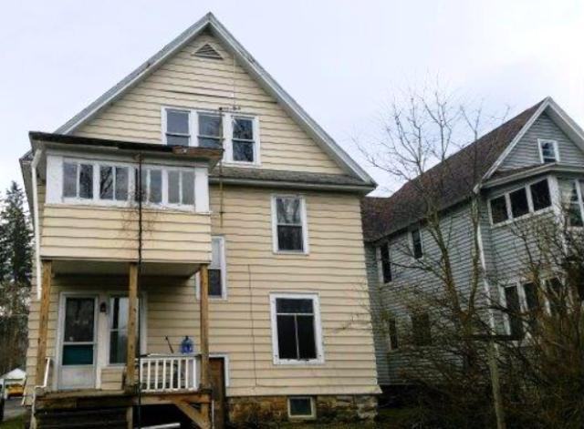 126 Jefferson St - Photo 2 of 9