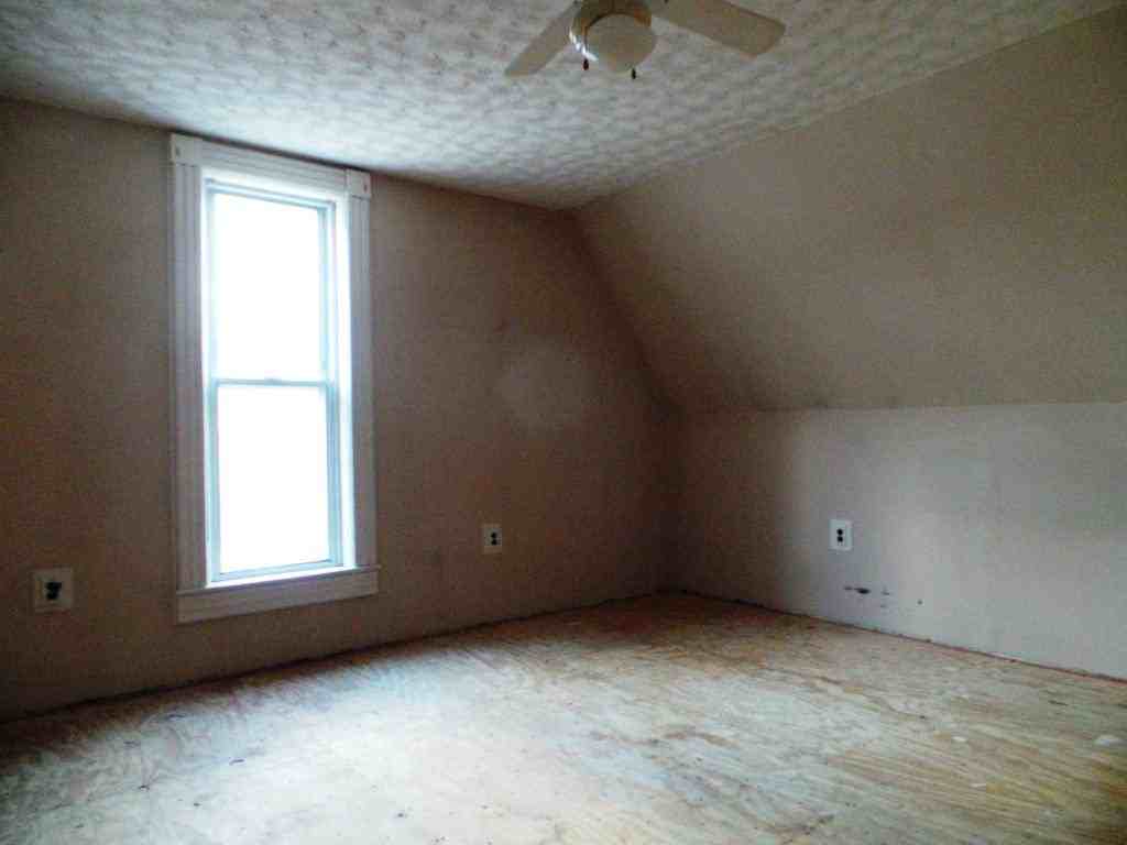 25 Kirby St - Photo 3 of 14