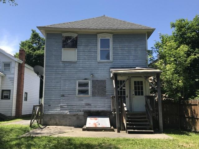 422 N Bellinger St - Photo 3 of 19