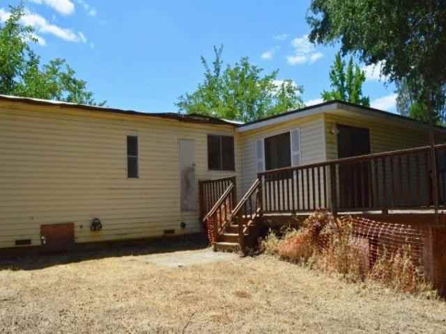 15930 Bell Ave - Photo 2 of 9