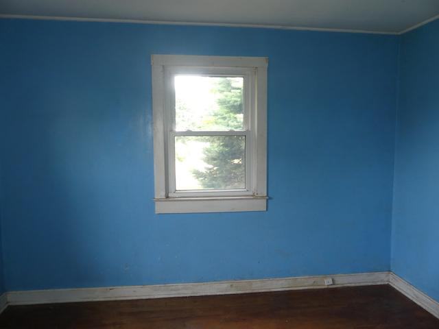 126 Fairview Dr - Photo 3 of 11