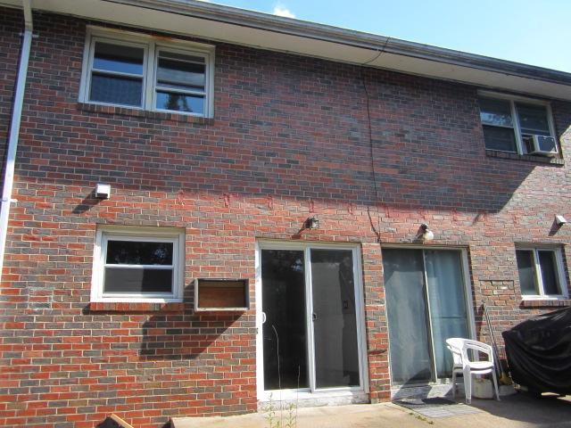 14 Lawton Rd - Photo 2 of 14