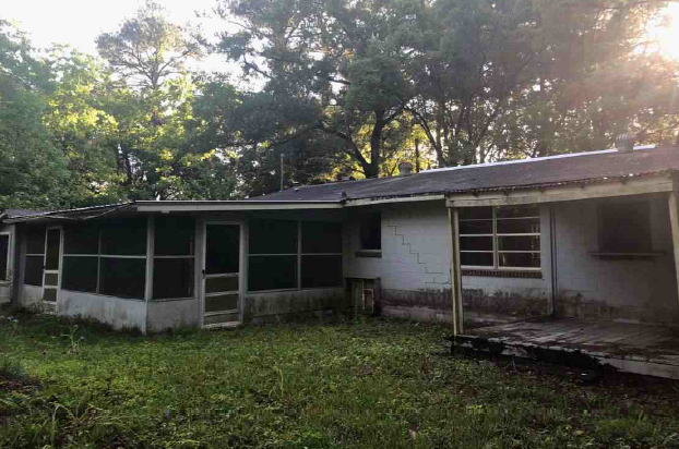 14476 NE 141st St - Photo 2 of 4