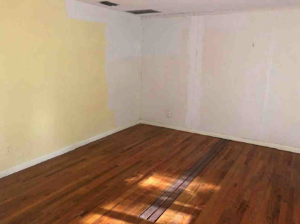 14476 NE 141st St - Photo 3 of 4