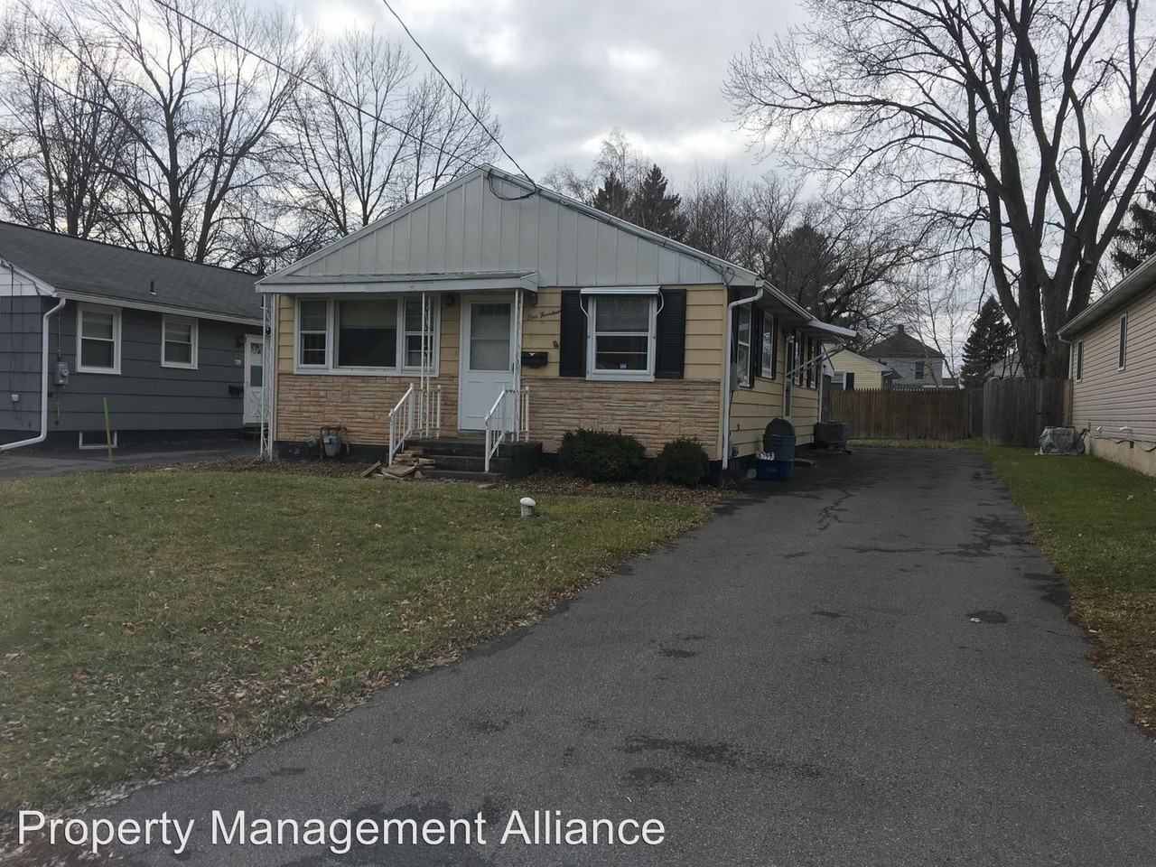 114 Mitchell Ave - Photo 2 of 16