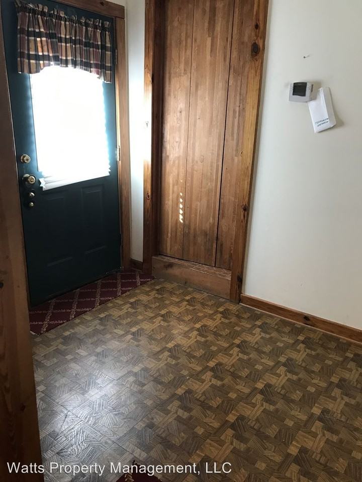 218 Old Main St - Photo 2 of 9