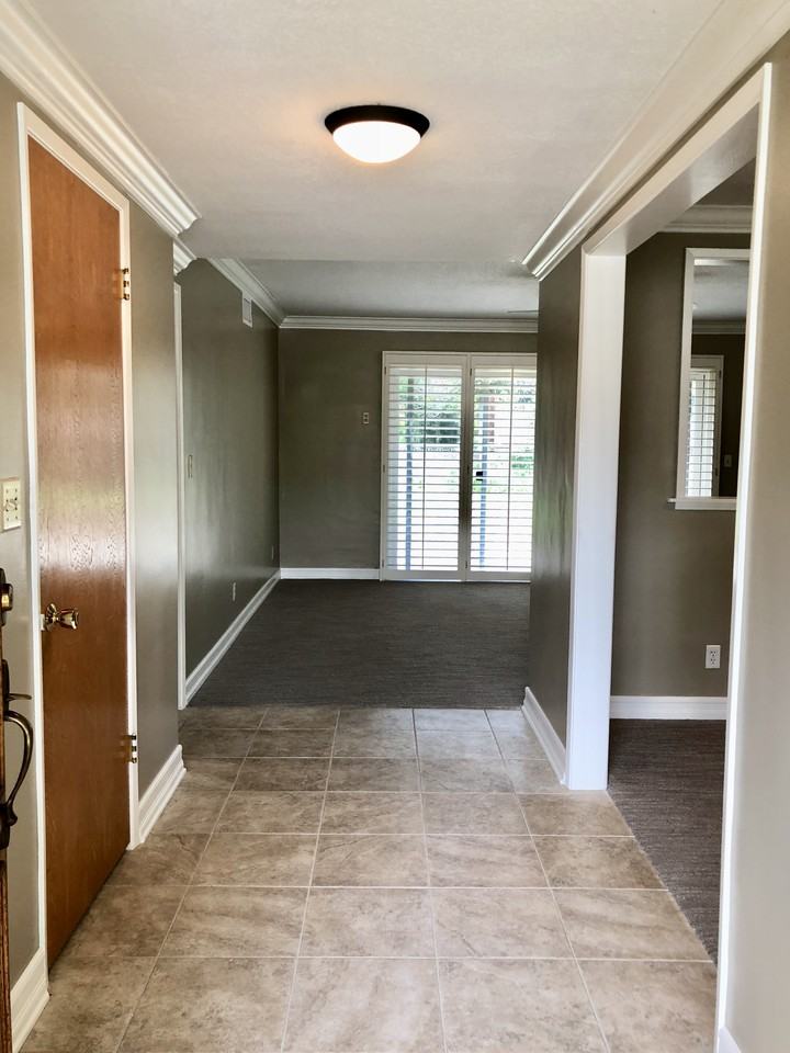 1254 Hillsdale Dr - Photo 2 of 24