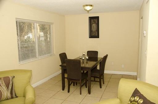 390 2nd St NW - Photo 3 of 9