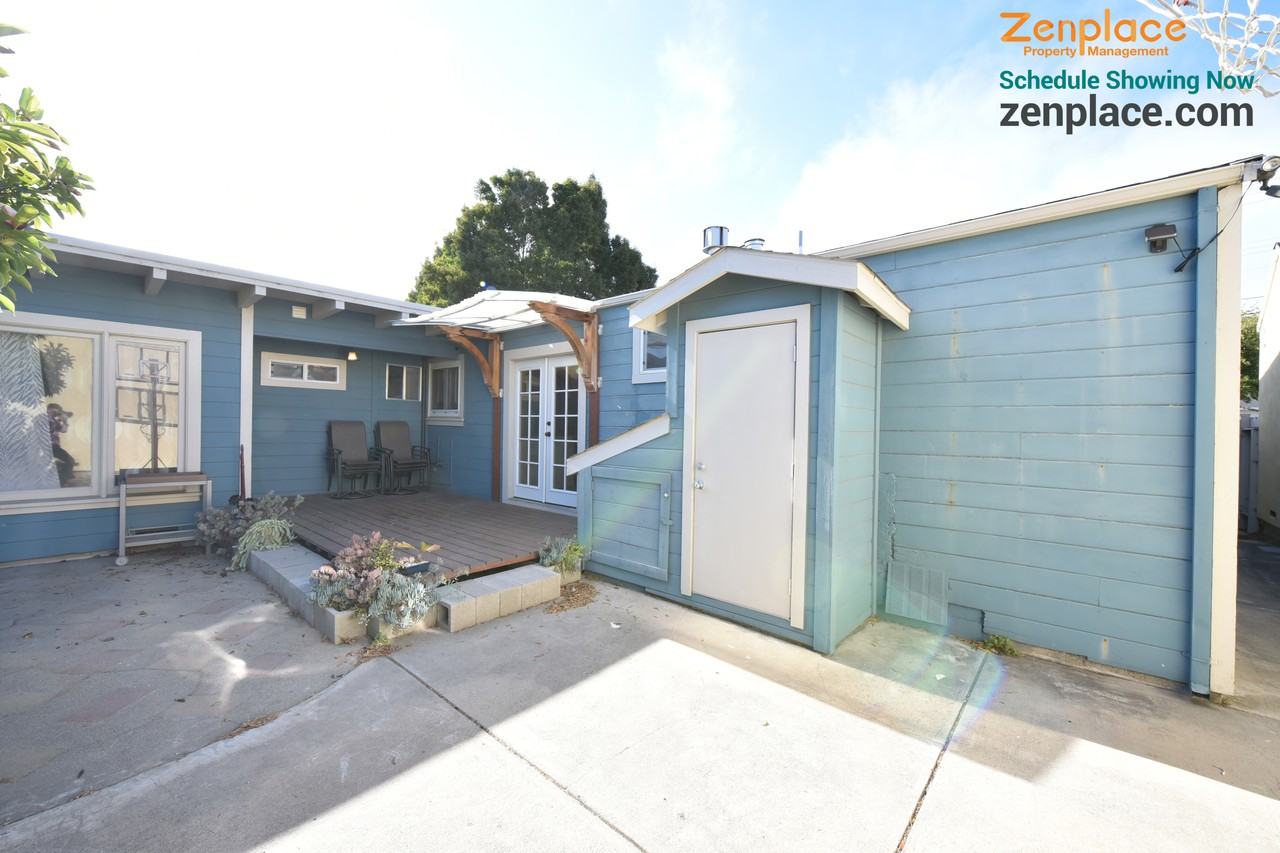 448 Walnut St - Photo 3 of 16