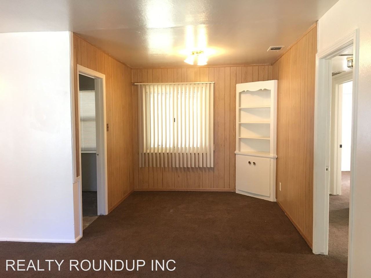 4400 38th Ave - Photo 3 of 10