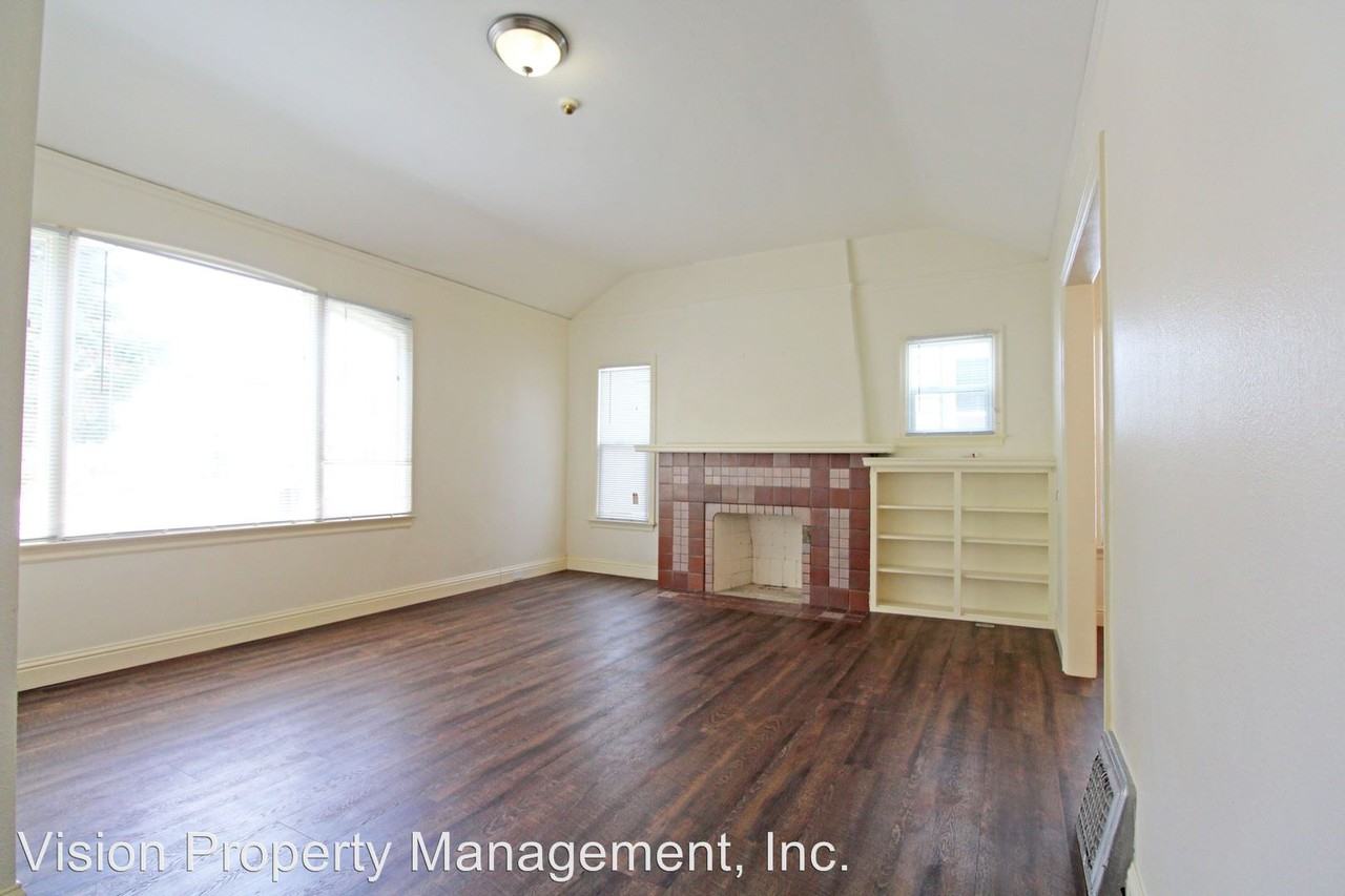 2374 E 29th St #13 - Photo 3 of 16