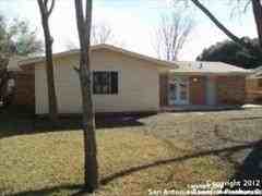 4715 Lakewood Dr - Photo 2 of 5