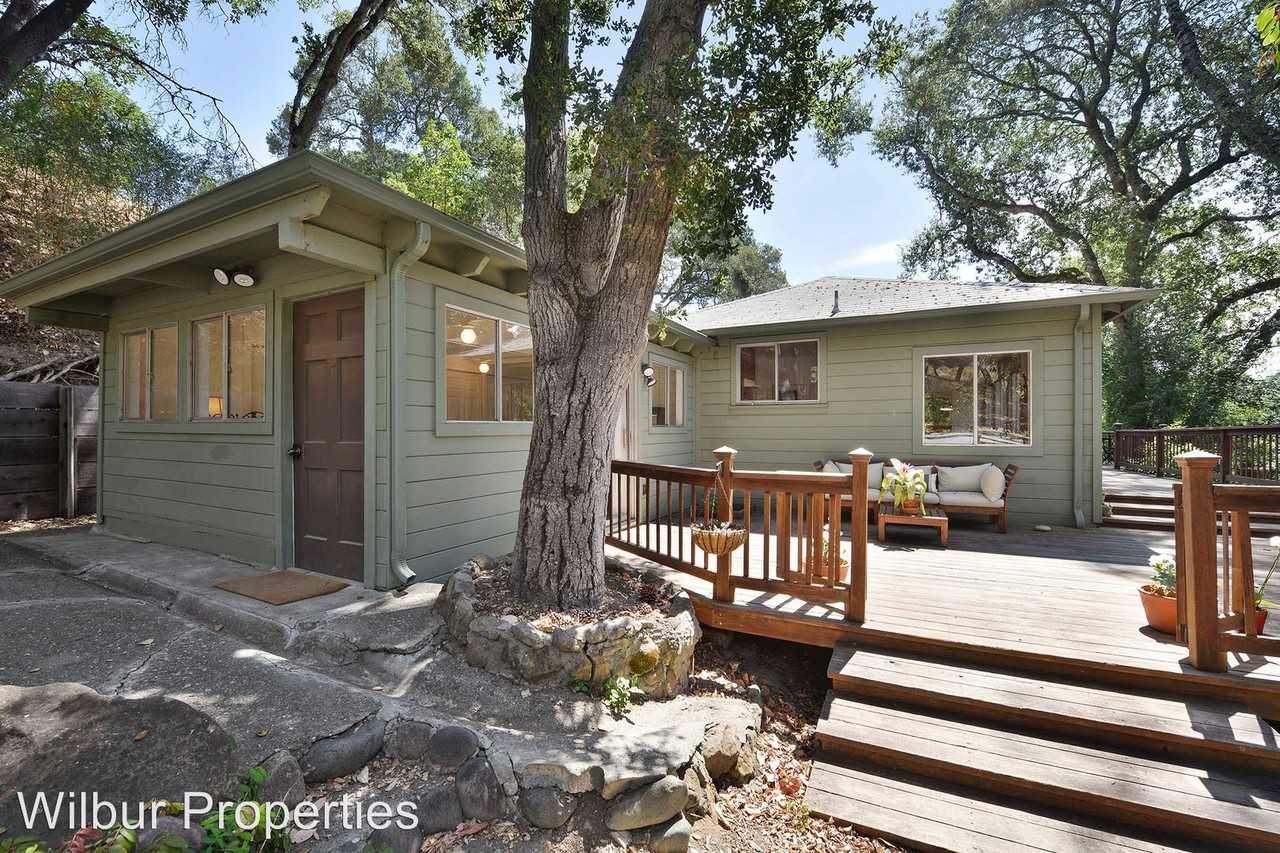 465 Wayside Rd - Photo 3 of 28