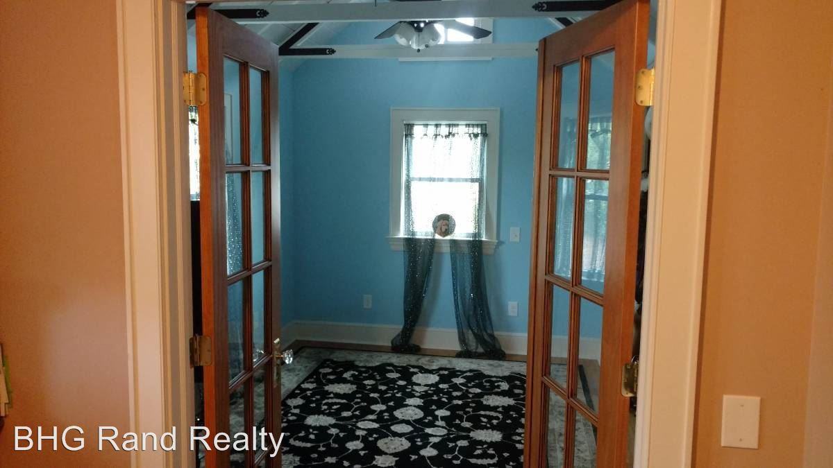 15 Saratoga Ave - Photo 2 of 11