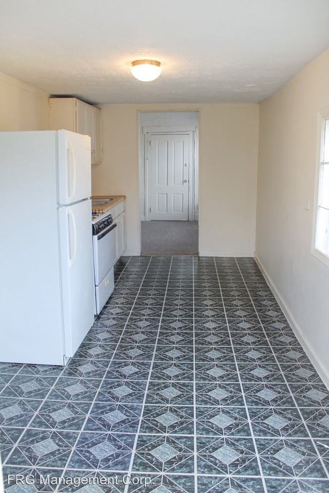 119 South St #7th - Photo 2 of 11