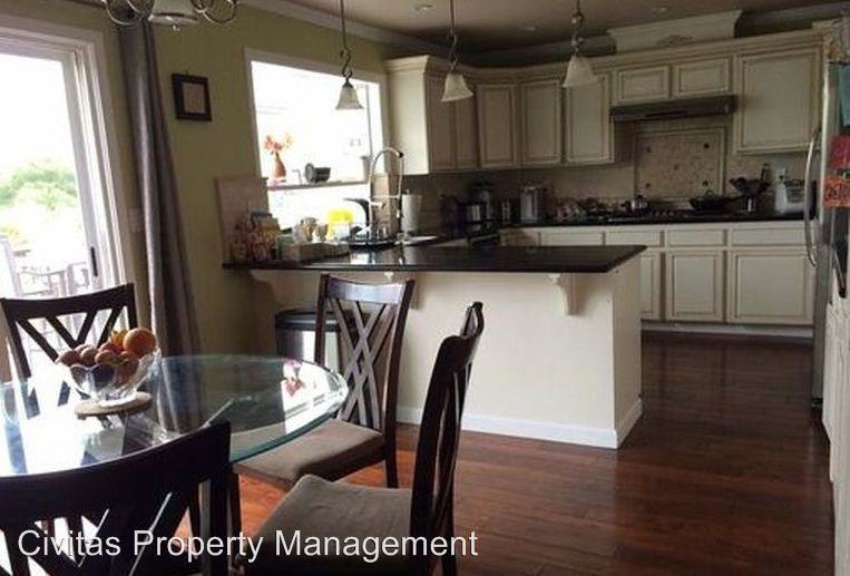 3281 Meadowlands Ln - Photo 3 of 9