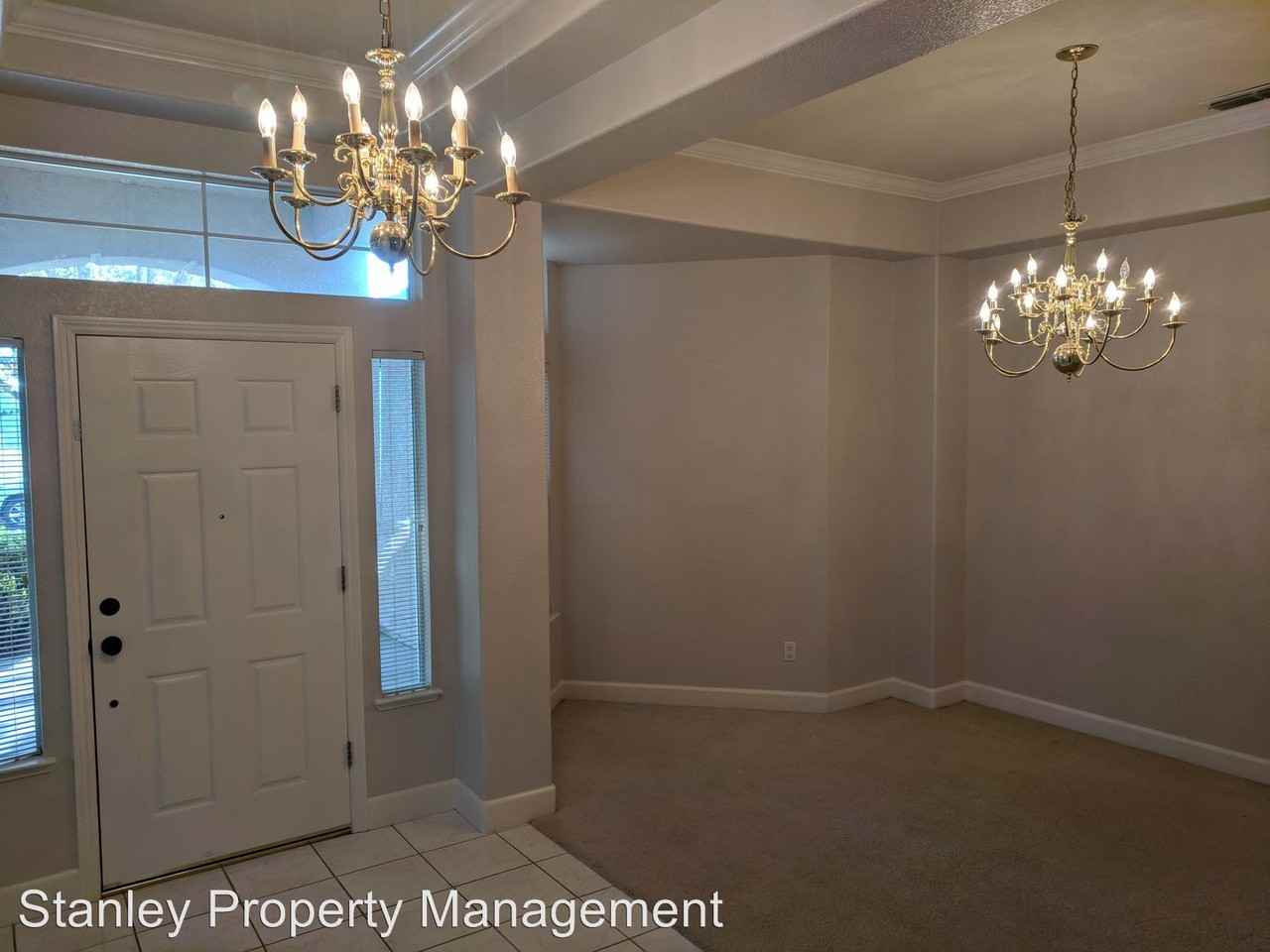 1069 Houston Cir - Photo 3 of 8