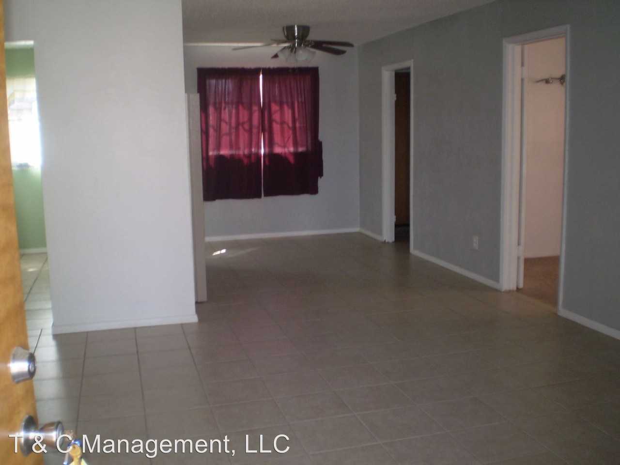 1204 Elizabeth St NE - Photo 2 of 5