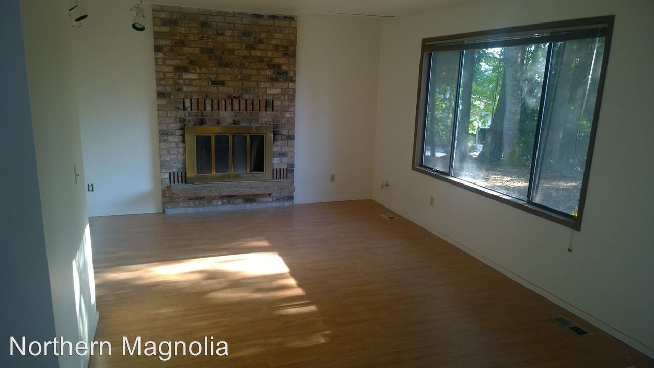 21606 SE 271st Pl - Photo 2 of 7