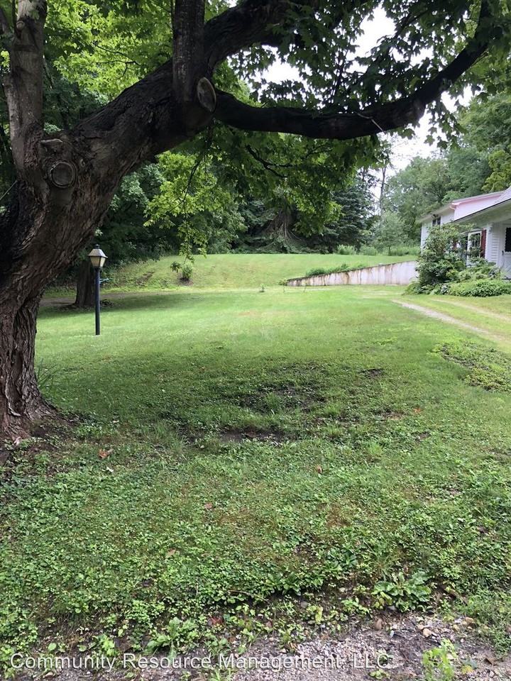 482 Old Depot Rd - Photo 2 of 22