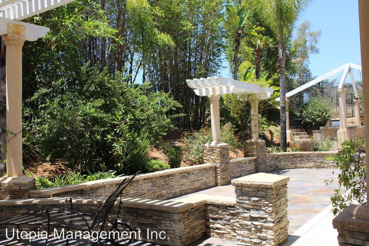 2841 Glenview Way - Photo 3 of 20