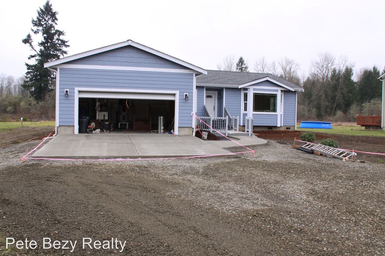 379 Collins Rd #14 - Photo 2 of 17