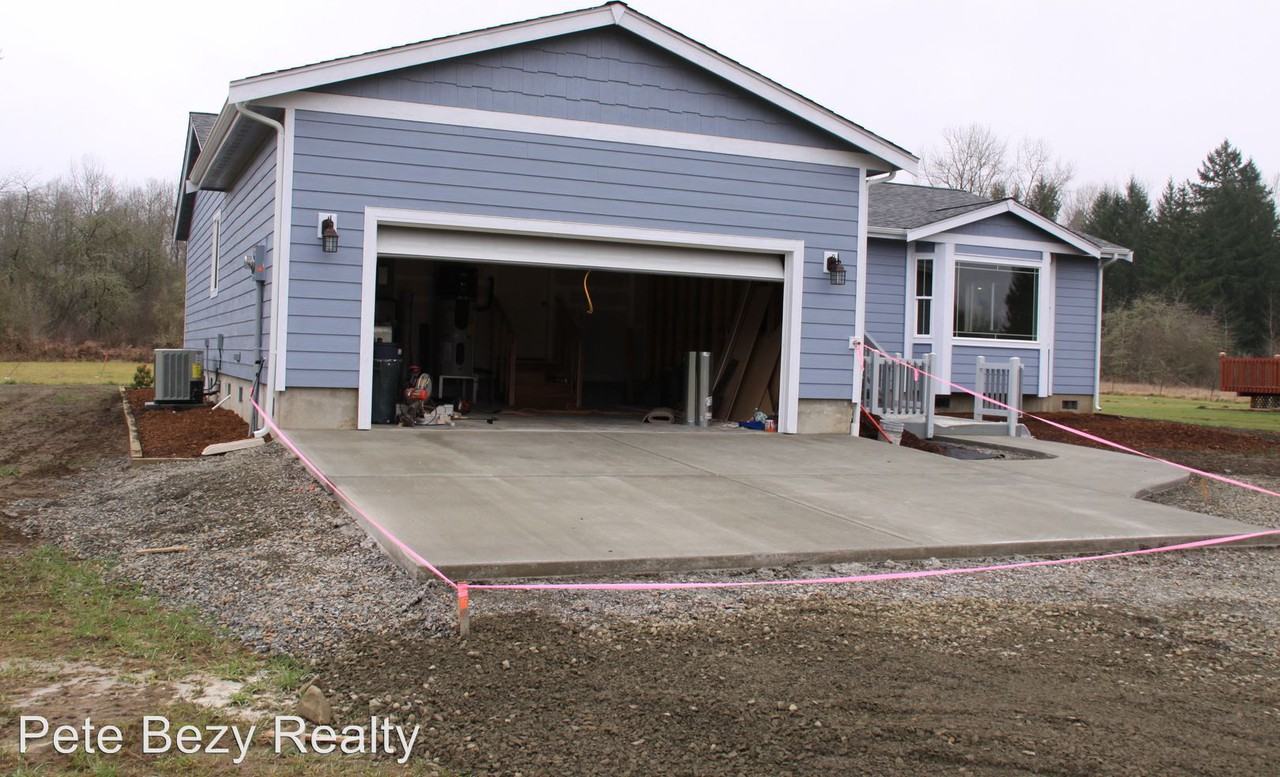 379 Collins Rd #14 - Photo 3 of 17