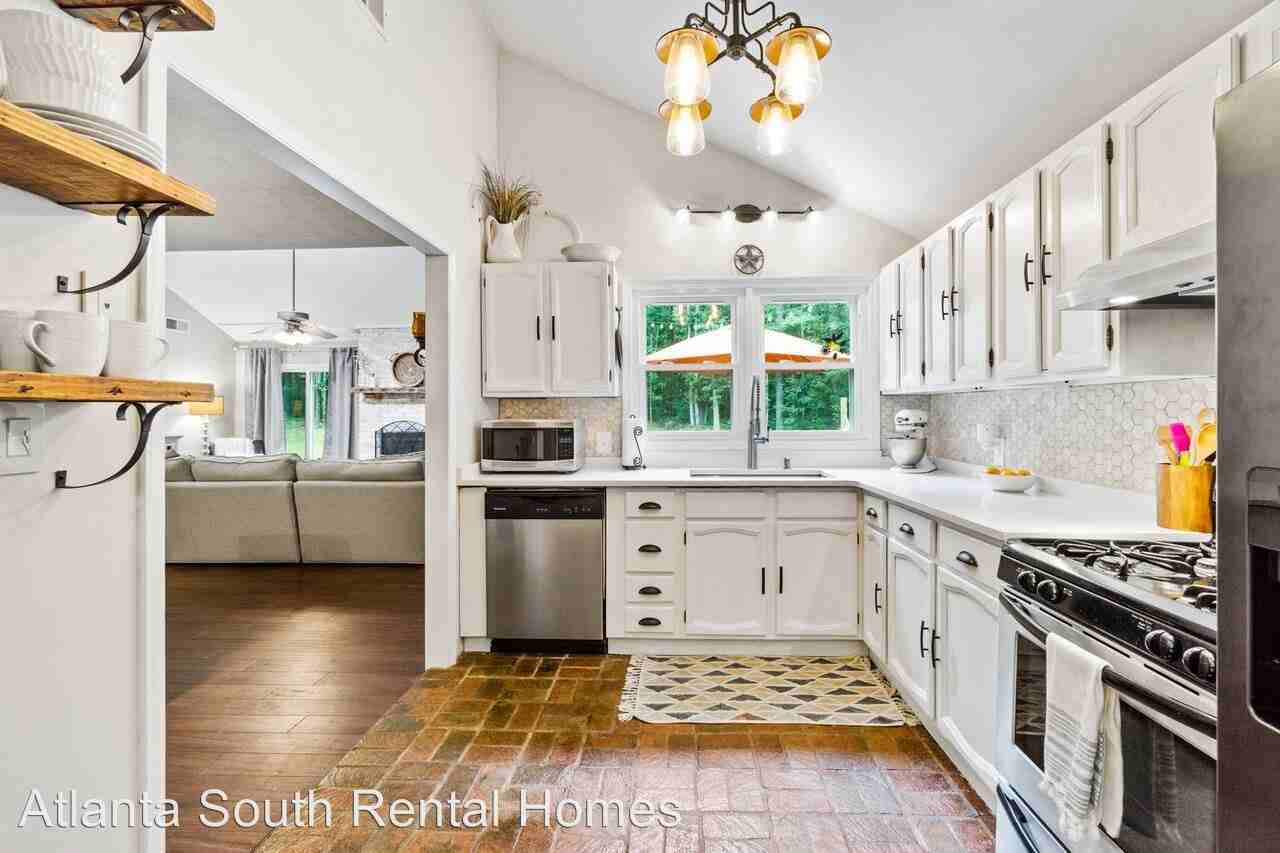 195 Morris Dr - Photo 3 of 28