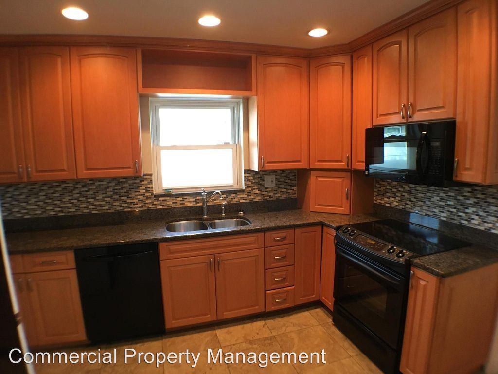 3412 S Omar Ave - Photo 3 of 14