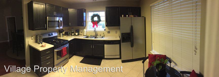 2912 Riverbend Dr - Photo 2 of 13