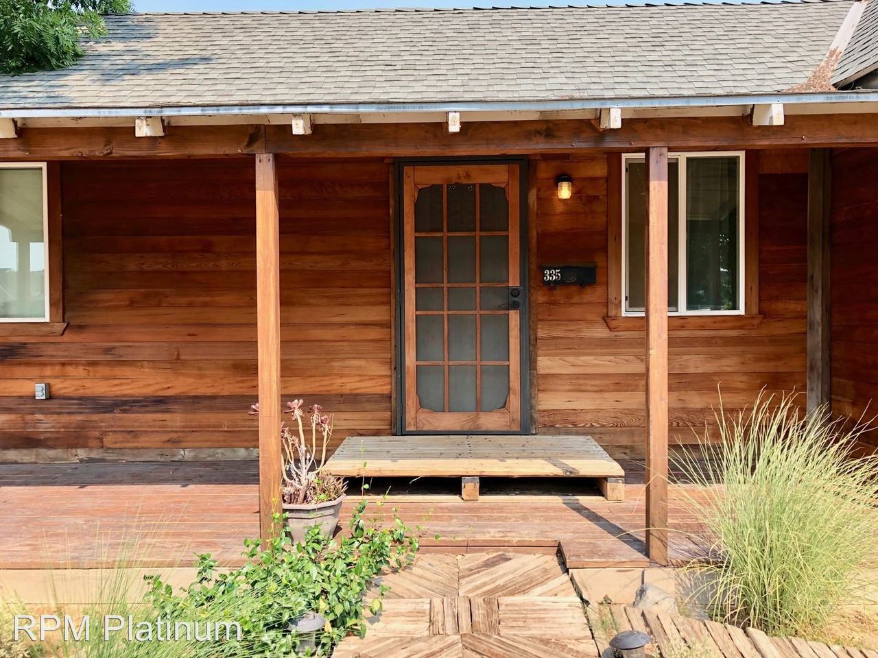 335 Woodworth Ave - Photo 2 of 14