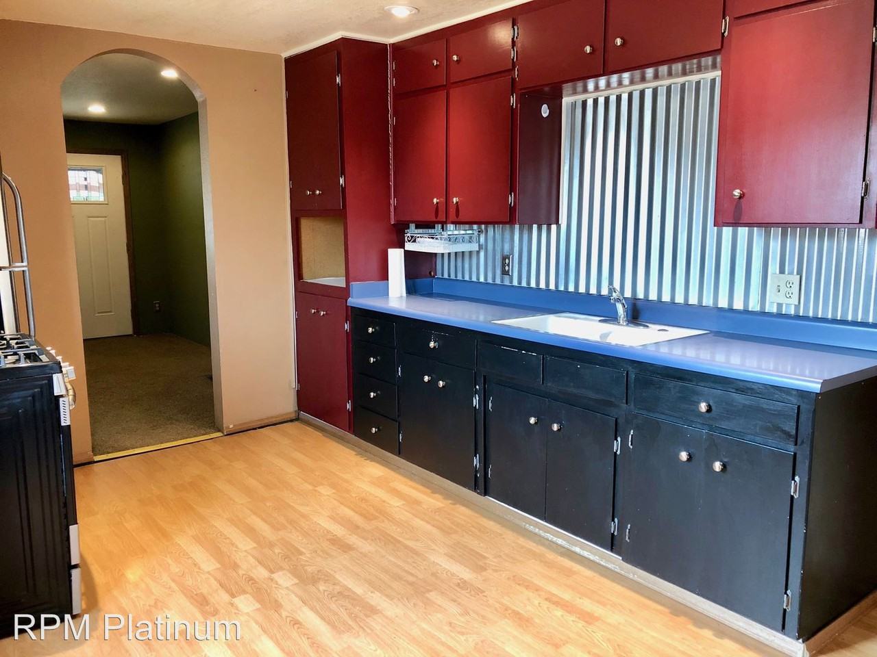 335 Woodworth Ave - Photo 3 of 14