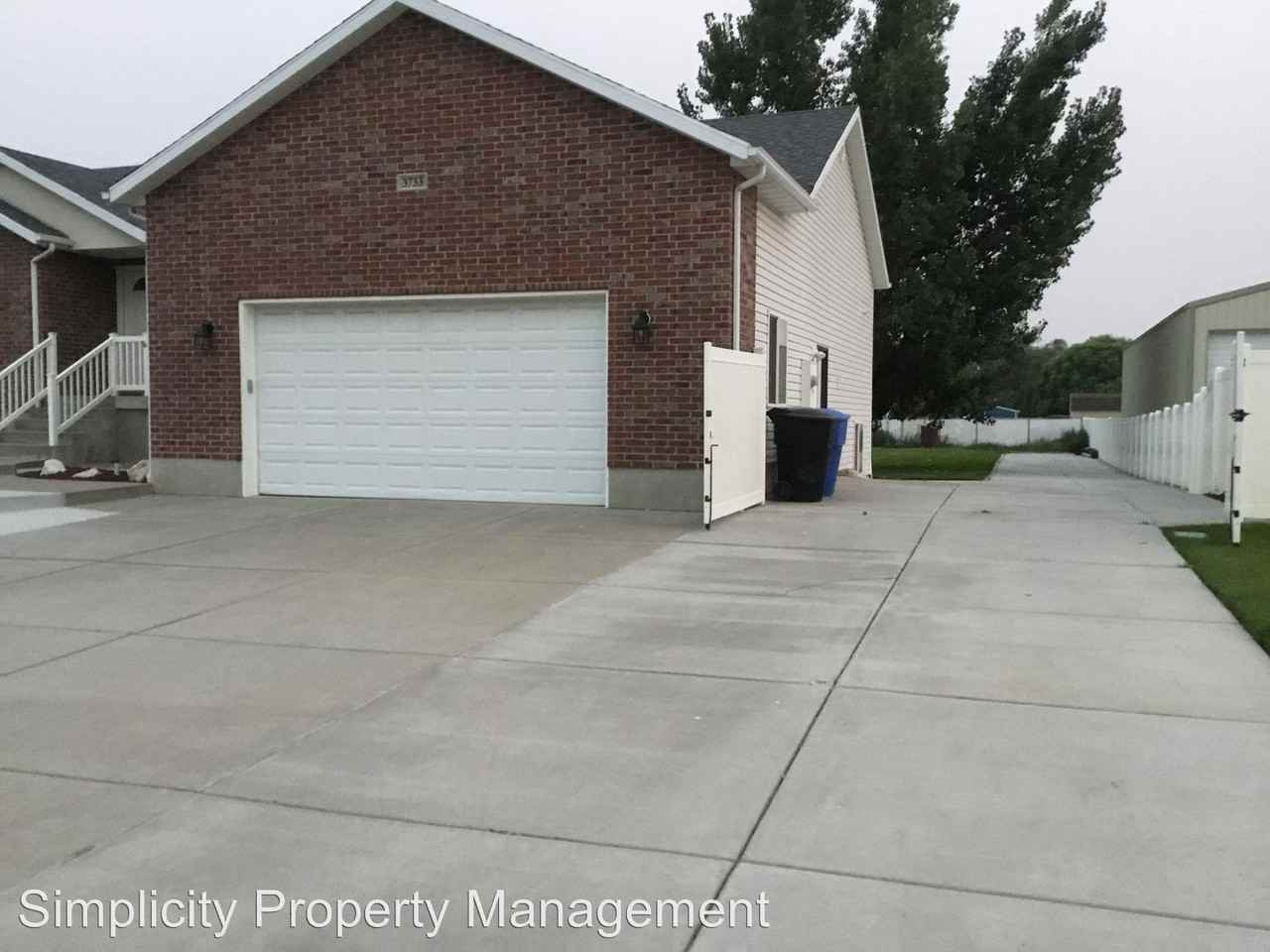 3733 W 2100 N - Photo 2 of 44