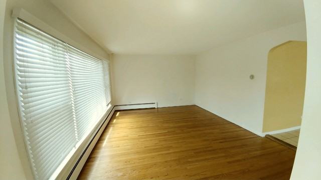 10317 S Central Park Ave - Photo 3 of 22