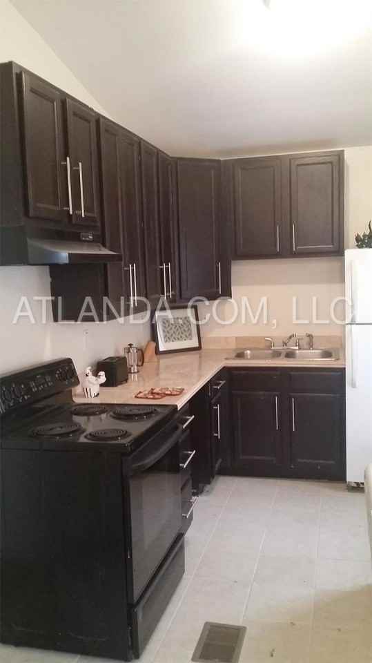 153 Little St SE - Photo 2 of 24