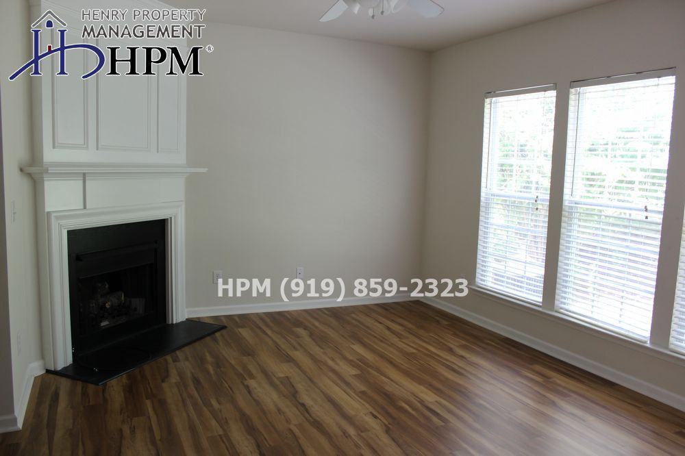 200 Berlin Way - Photo 2 of 14