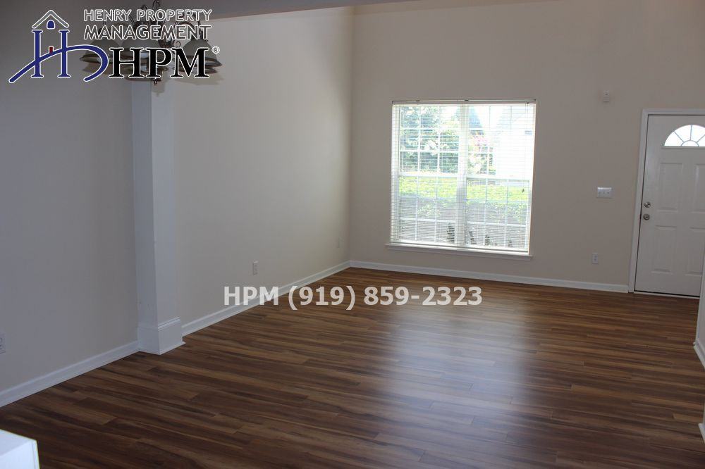 200 Berlin Way - Photo 3 of 14