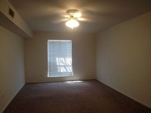 4014 Ridglea Country Club Dr - Photo 3 of 9