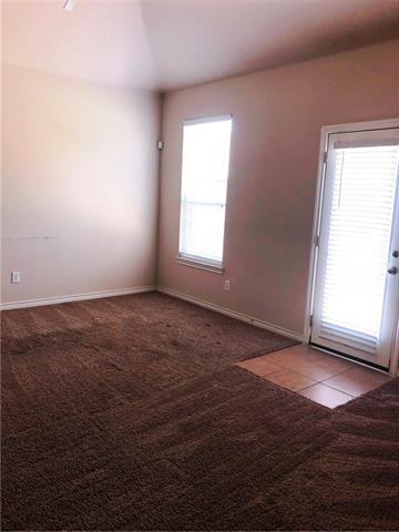 2828 Cameron Bay Dr - Photo 2 of 7