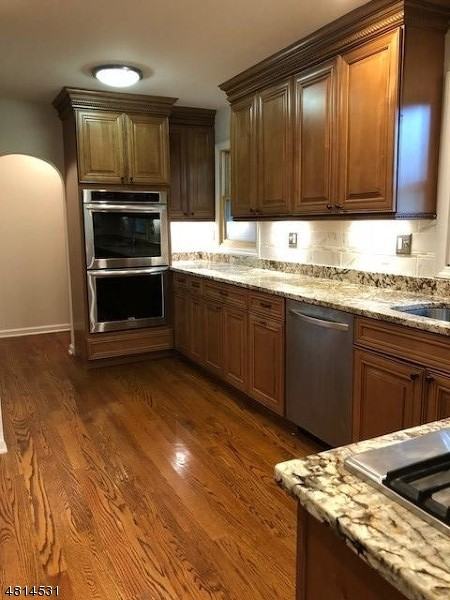 752 Ridgewood Rd - Photo 2 of 18