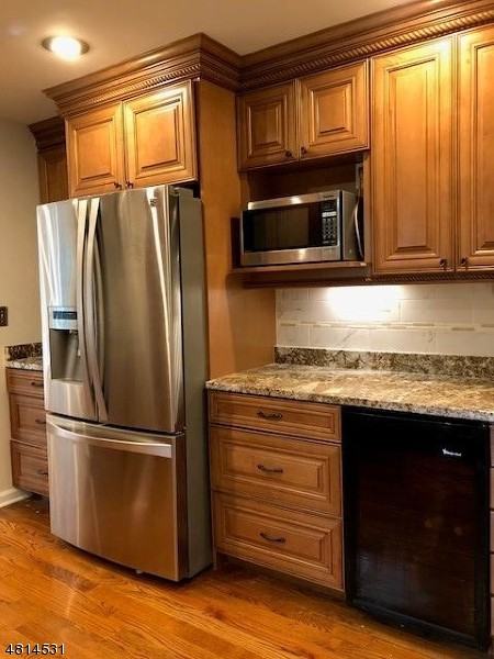 752 Ridgewood Rd - Photo 3 of 18